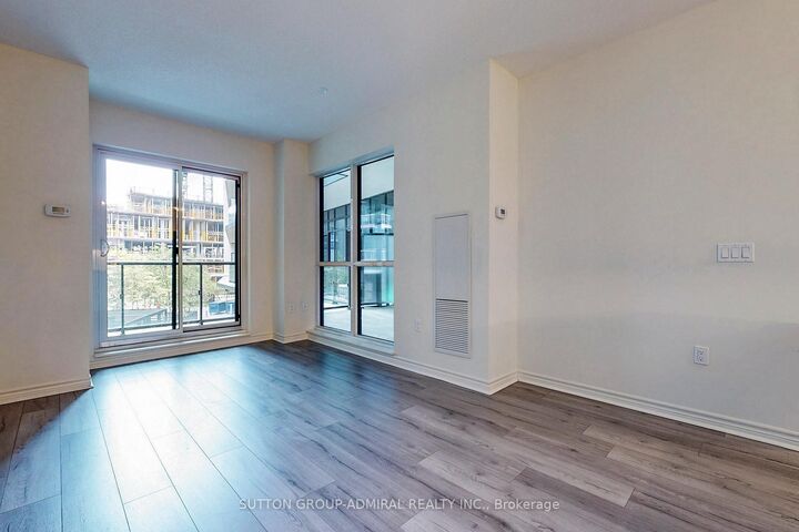 Property Photo: 39 Annie Craig Drive 221 ON M8V 0H1