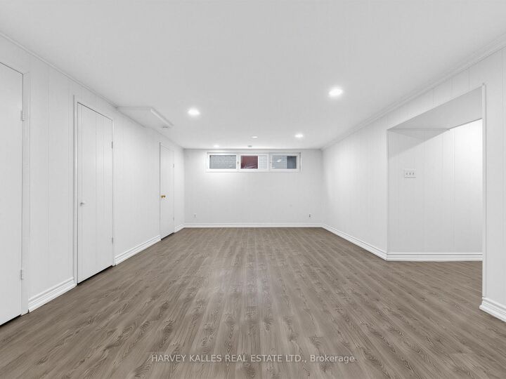 Photo de la propriété:  16 Terrydale Drive Basement  ON M3H 5M6 