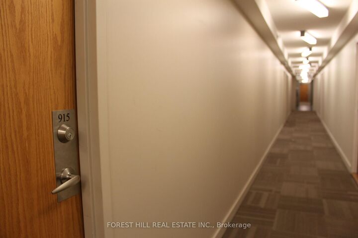 Property Photo:  20 Joe Shuster Way 915  ON M6K 0A3 