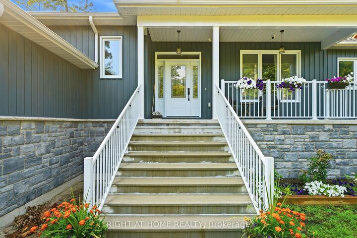 48 Nicole Boulevard — photo 1