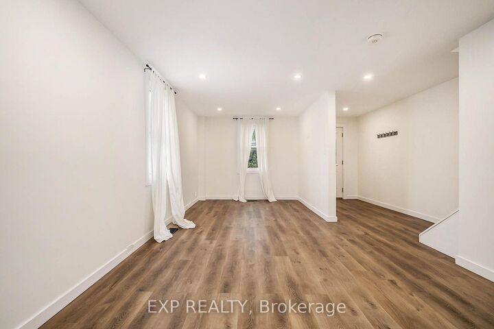Property Photo:  32 Colonel Murray Street  ON K0A 2Z0 