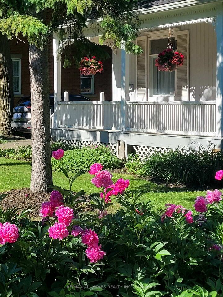 Property Photo: 114 Main Street ON L3R 2G2