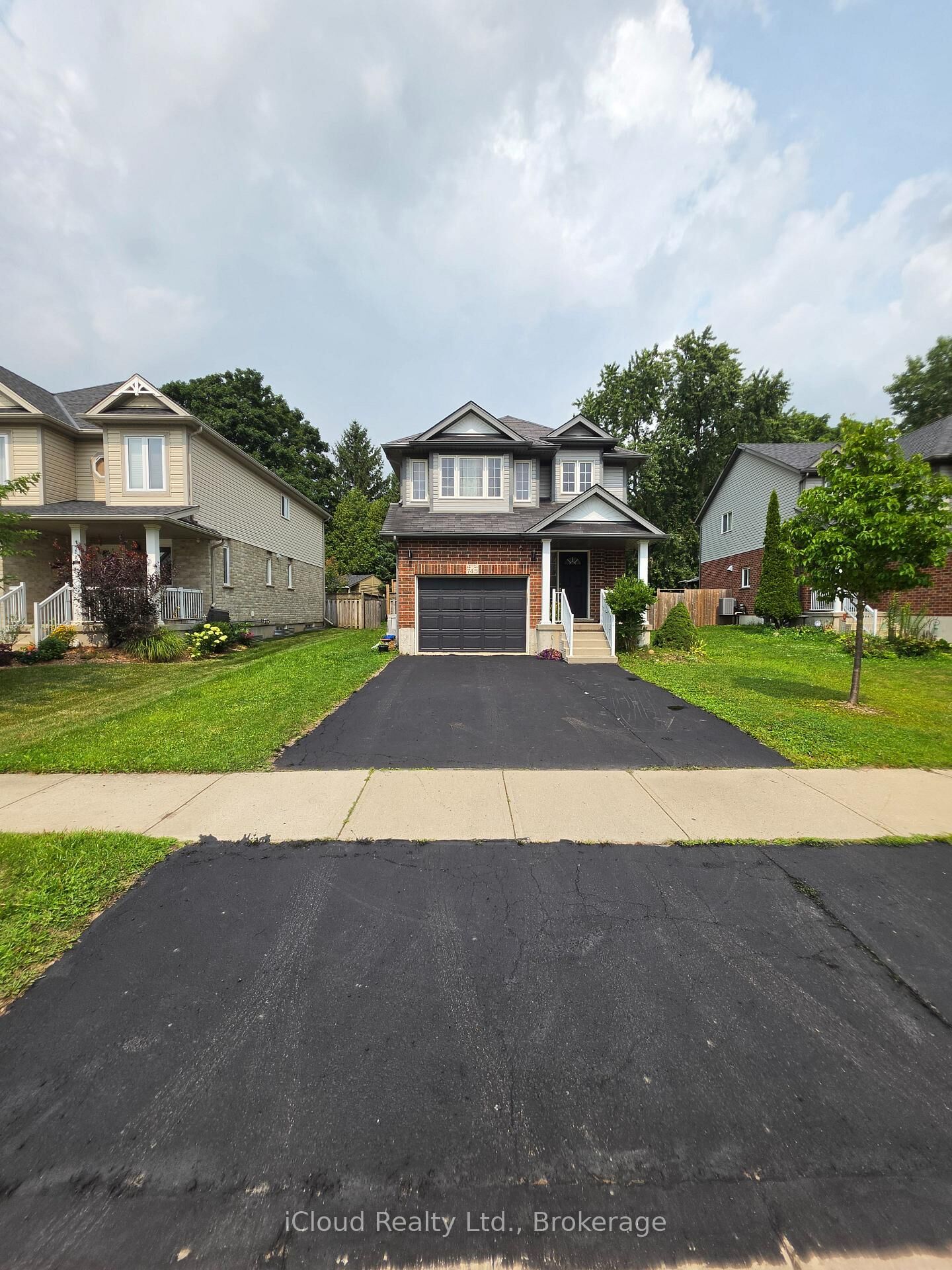 Property Photo:  745 Reid Crescent  ON N4W 0A2 