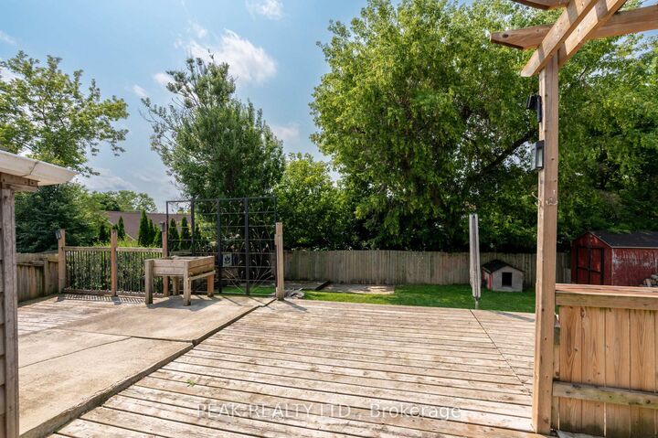 Photo de la propriété:  186 Norwich Avenue  ON N4S 3V6 
