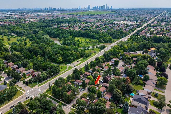 59 Kenninghall Boulevard 30 — photo 1
