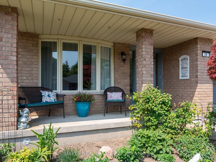 Property Photo: 39 King Street ON N0B 2R0
