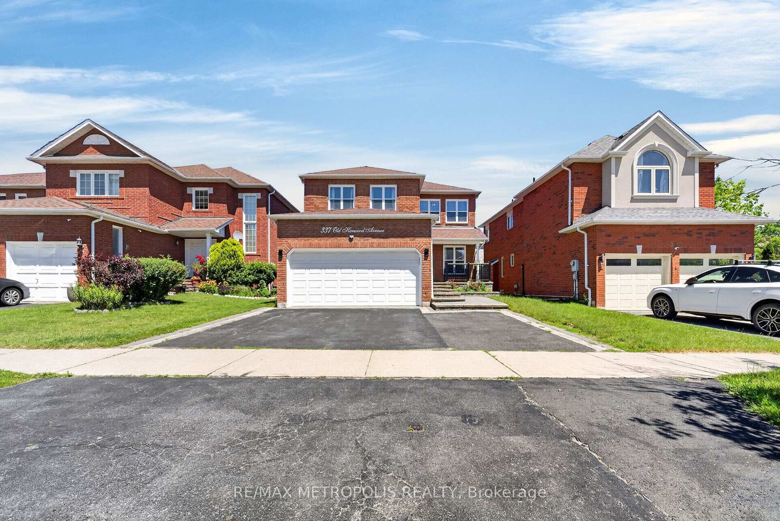 Property Photo: 337 Old Harwood Avenue Bsmt ON L1Z 1H9