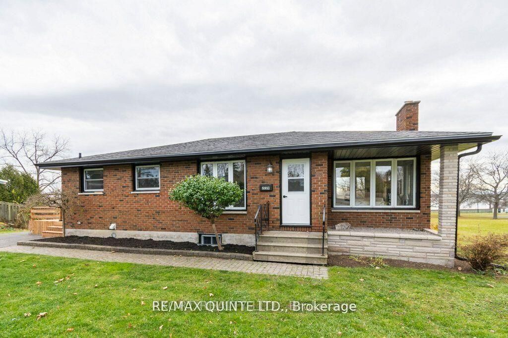 Property Photo: 239 Dundas Street W Upper ON K8P 1A9