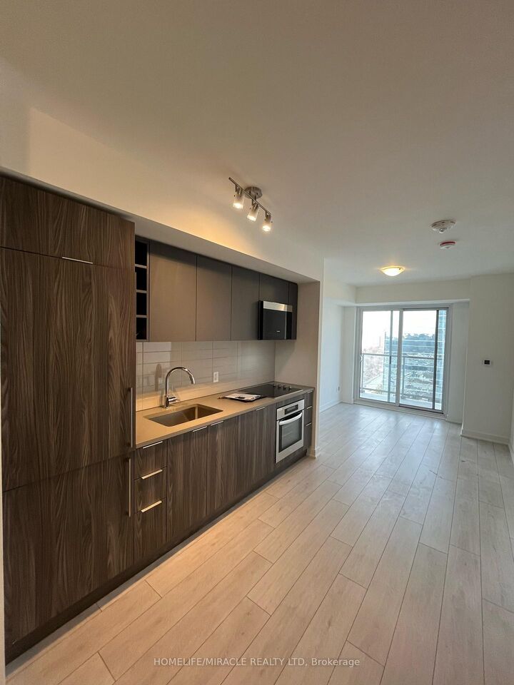 Photo de la propriété: 2031 Kennedy Road N 1620 ON M1T 0B8