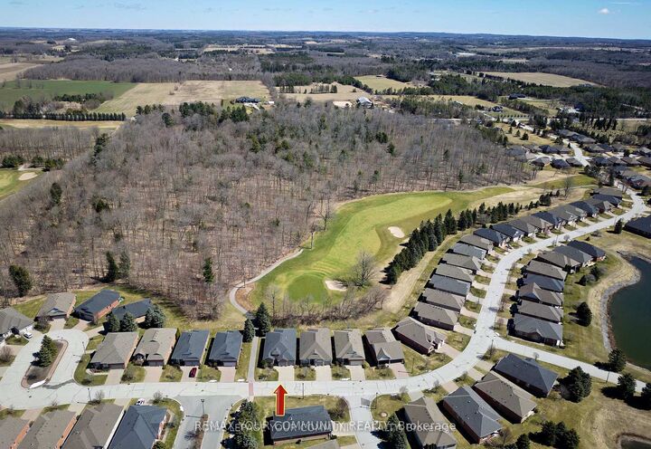 Property Photo:  158 Legendary Trail  ON L4A 1N6 