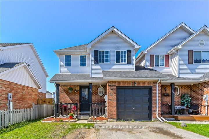 161 Tait Crescent — photo 1