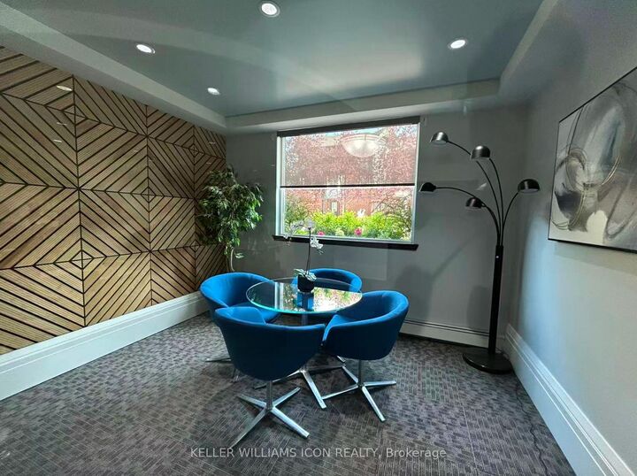 Property Photo: 429 Somerset Street W 105 ON K2P 2P5