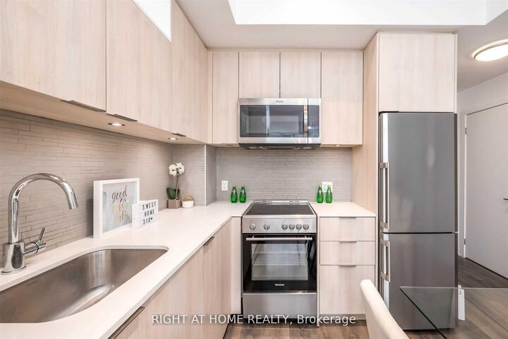 Property Photo: 50 Forest Manor Road ON M2J 0E3