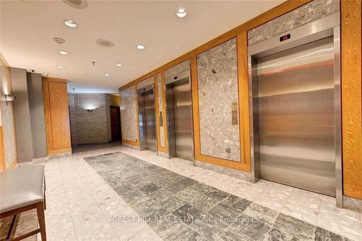 Property Photo: 695 Richmond Street 1111 ON N6A 5M8