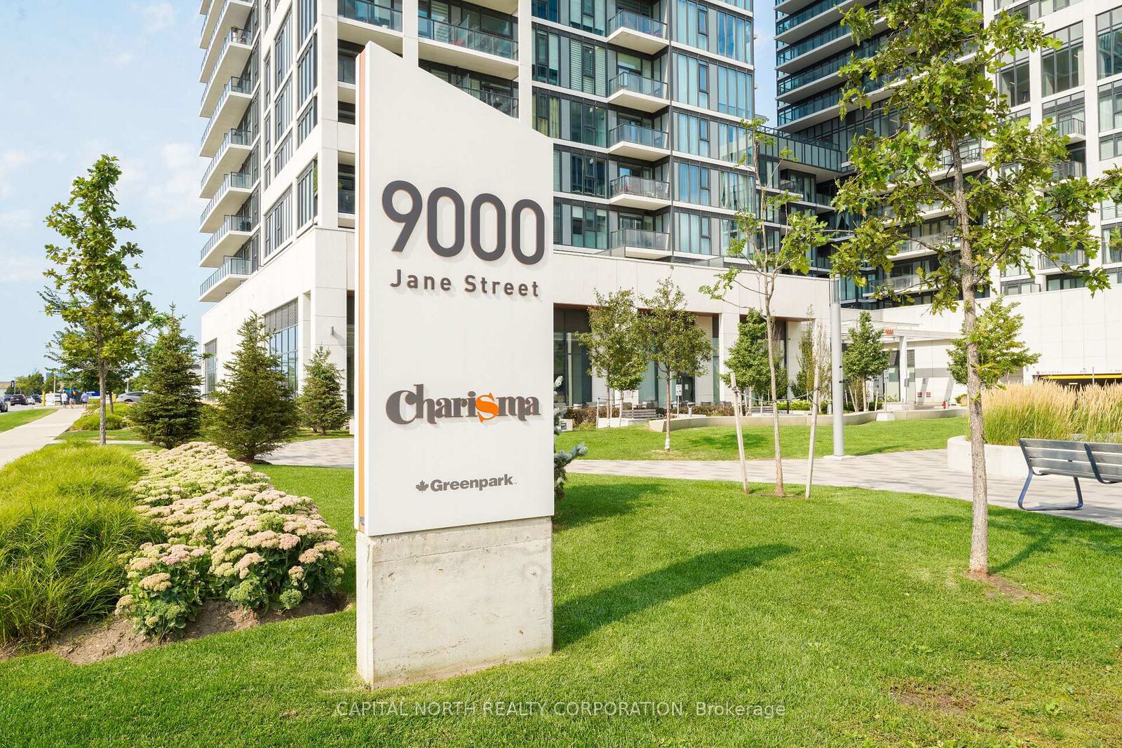 Property Photo:  9000 Jane Street 703  ON L4K 0M6 