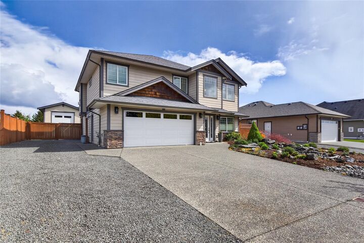 Property Photo: 726 Cameleon Dr BC V9H 0A7