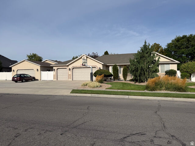 Property Photo: 12548 S Harvest Spring Ln UT 84096