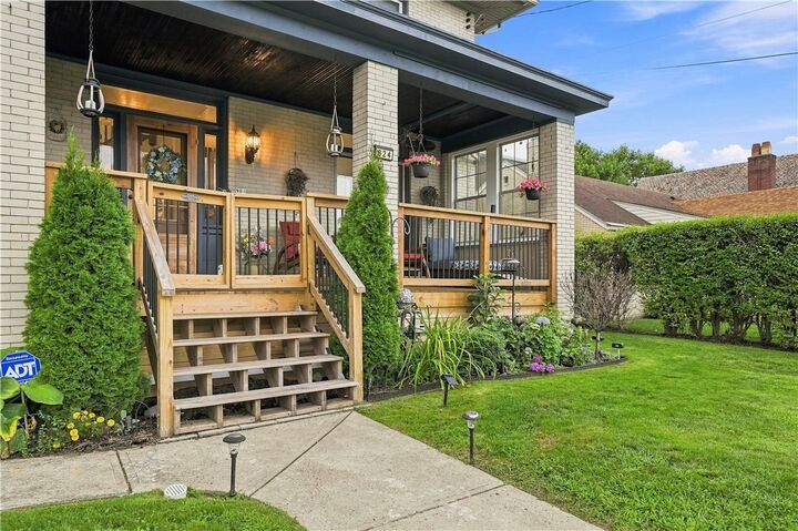 Property Photo: 824 Malvern Rd PA 15202