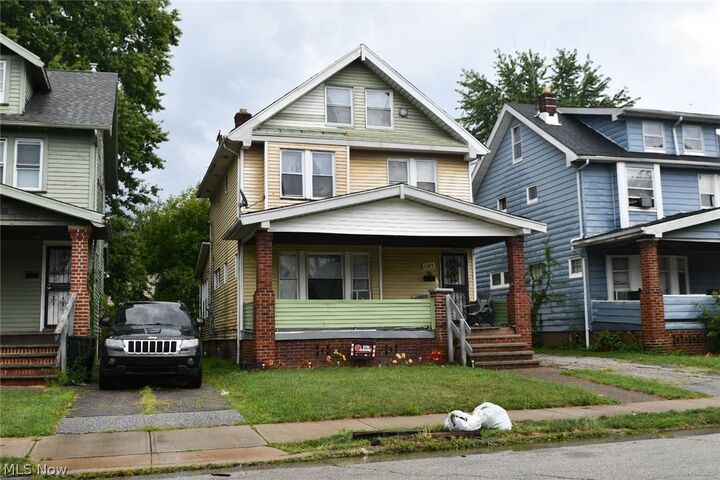 Property Photo:  1347 Elwood Road  OH 44112 