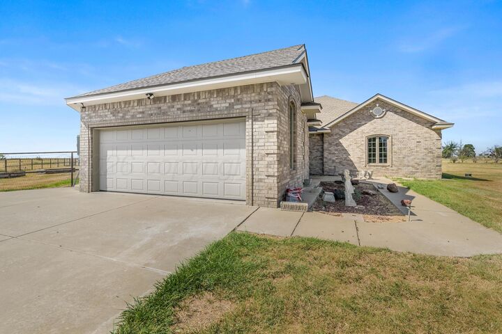 Property Photo: 11700 Deer Trail TX 79118-5509