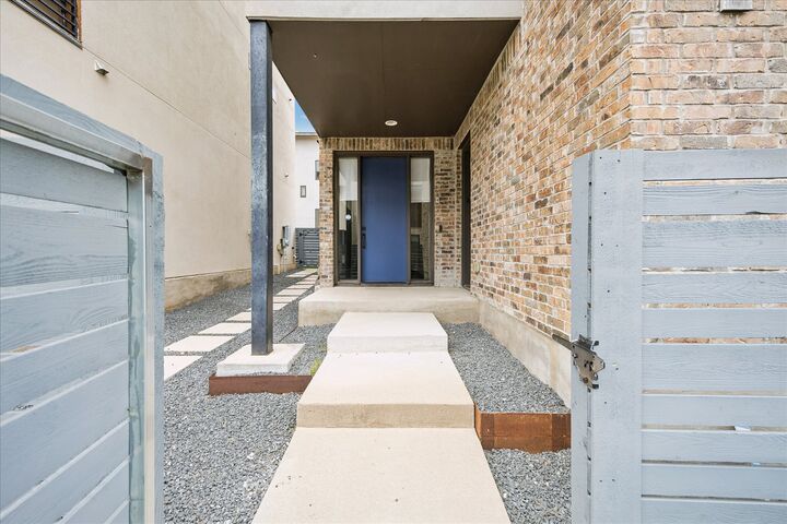 Property Photo: 5006 Pecan Springs Road 6 TX 78723