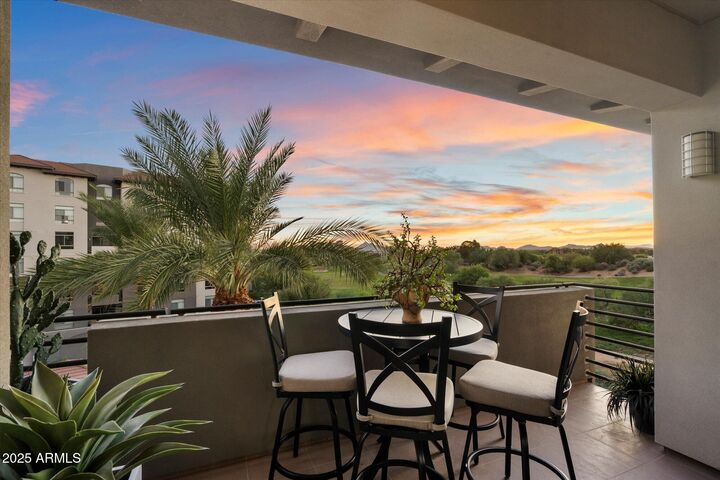 Property Photo:  15802 N 71st Street 501  AZ 85254 