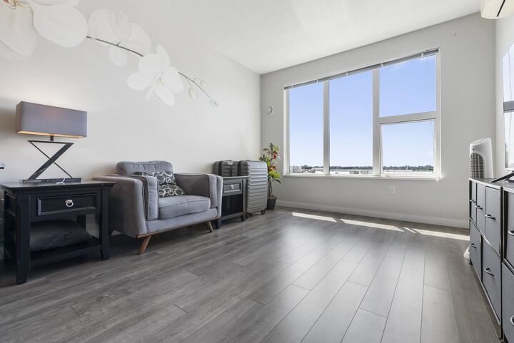 Property Photo: 9311 Alexandra Road 613 BC V6X 0L8