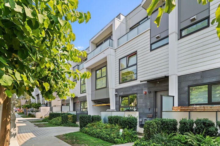 Property Photo: 156 W Woodstock Avenue BC V5Y 0N1