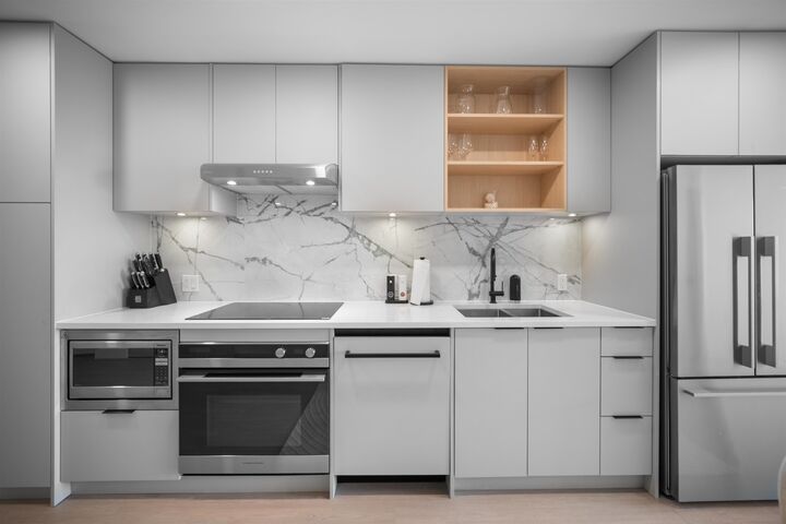 Property Photo:  422 E 3rd Street 454  BC V7L 0K1 