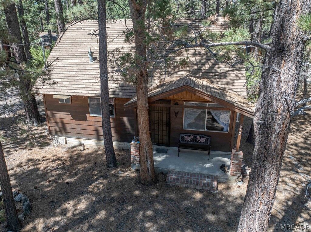 Property Photo:  630 S Pine Lane  CA 92386 