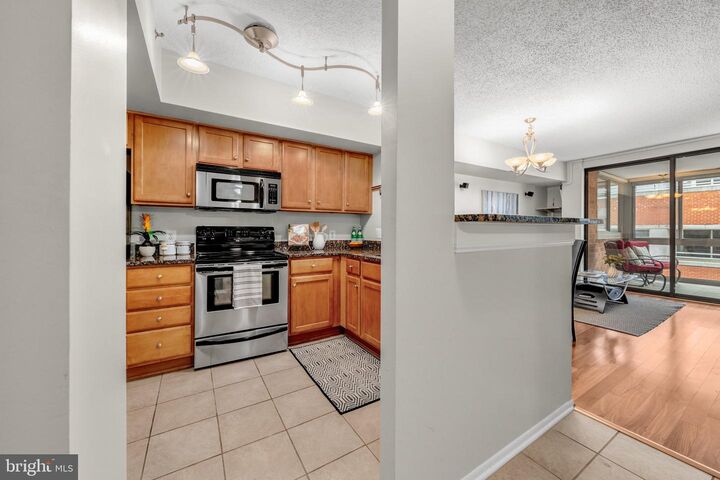 Property Photo: 1001 N Vermont Street 905 VA 22201