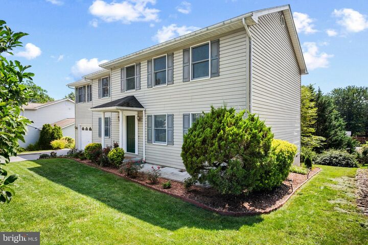 Property Photo:  102 Primrose Place  VA 22602 