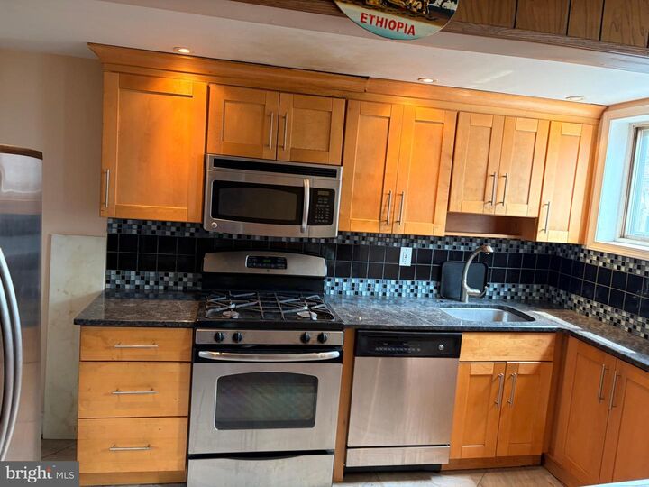 Property Photo: 7014 Grays Avenue PA 19142