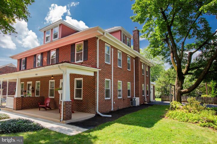 Property Photo:  916 Landis Avenue  PA 17603 