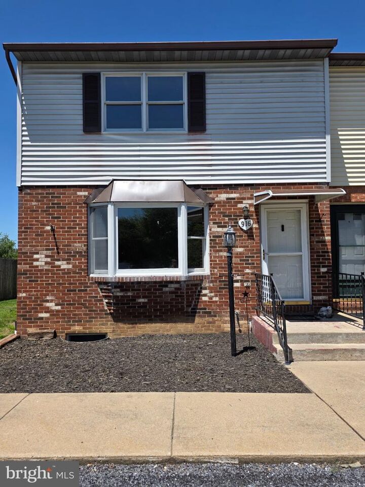 Property Photo: 916 Hilltop Drive VA 22664