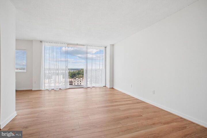 Property Photo:  2059 Huntington Avenue 1607  VA 22303 
