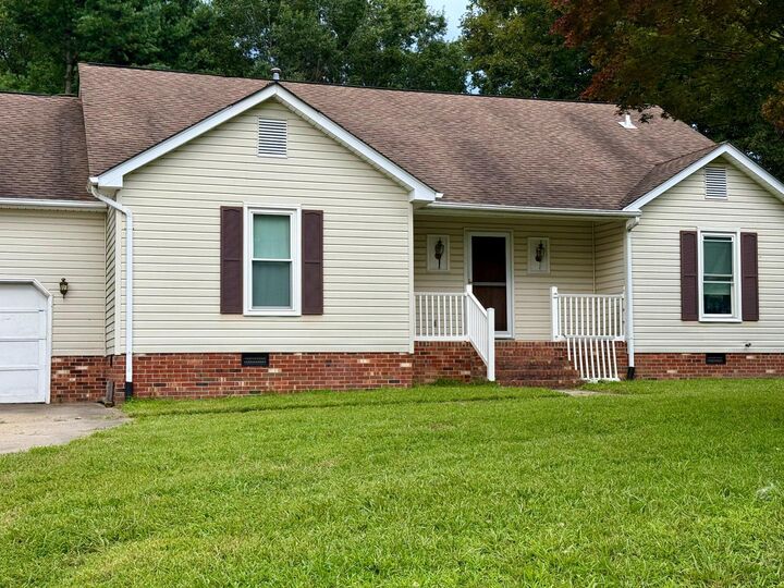 Property Photo:  505 Maple Grove Drive  VA 22407 