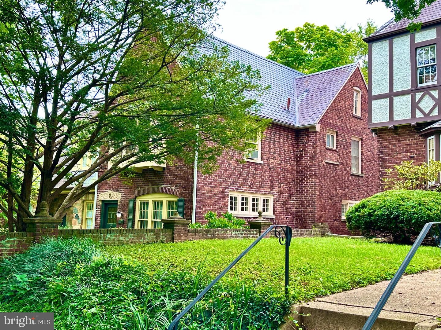 Property Photo: 4422 Greenwich Parkway NW DC 20007
