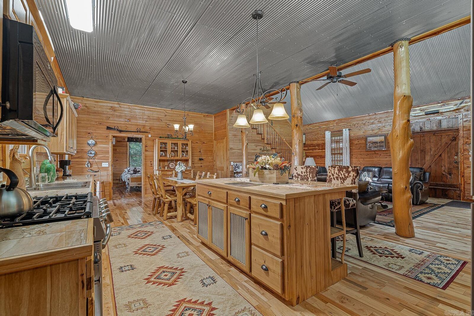 Property Photo:  1352 Endless Road  AR 72639 