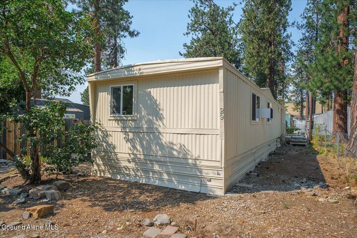 Property Photo:  4301 E Maplewood Ave 29  ID 83854 