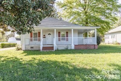 Property Photo:  706 S Main Street  SC 29710 