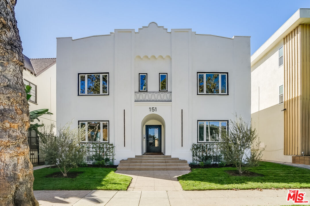 Property Photo: 151 N Swall Dr, Unit 1 CA 90211