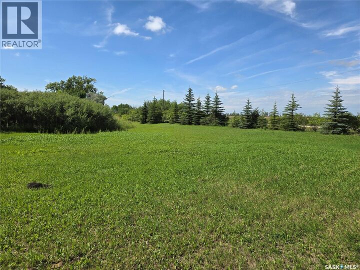 Property Photo:  1 1st Avenue  SK S0G 1K0 