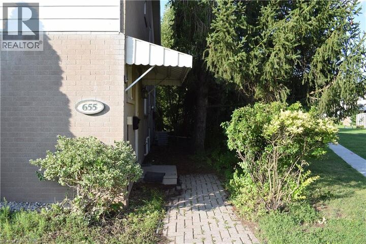 655 Albert Street A — photo 1