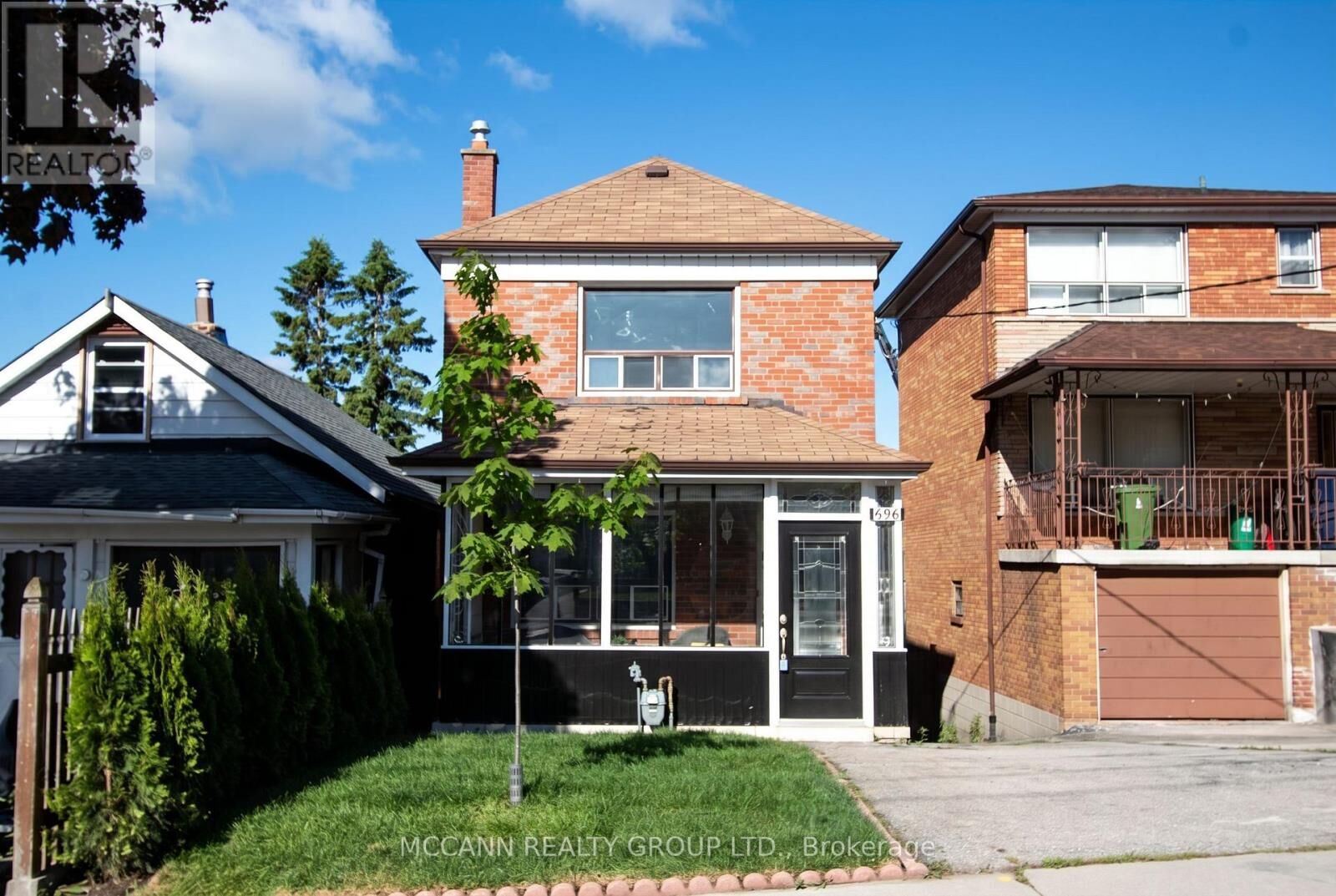 Property Photo:  496 Northcliffe Boulevard Mn&Amp2nd  ON M6E 3L5 