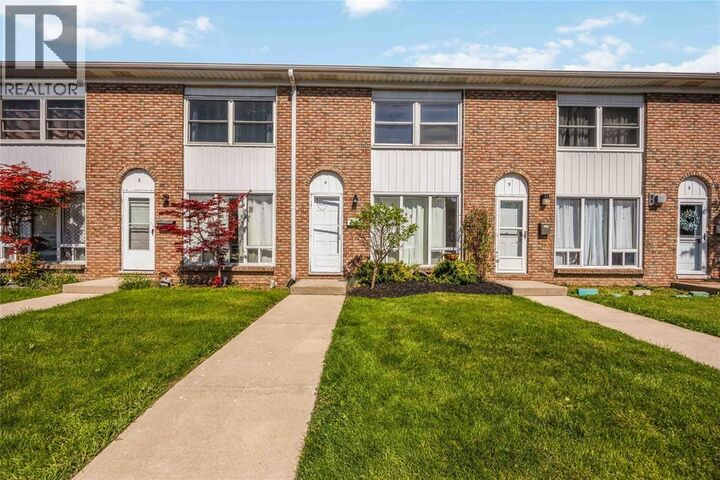 855 Ross Avenue 4 — photo 1
