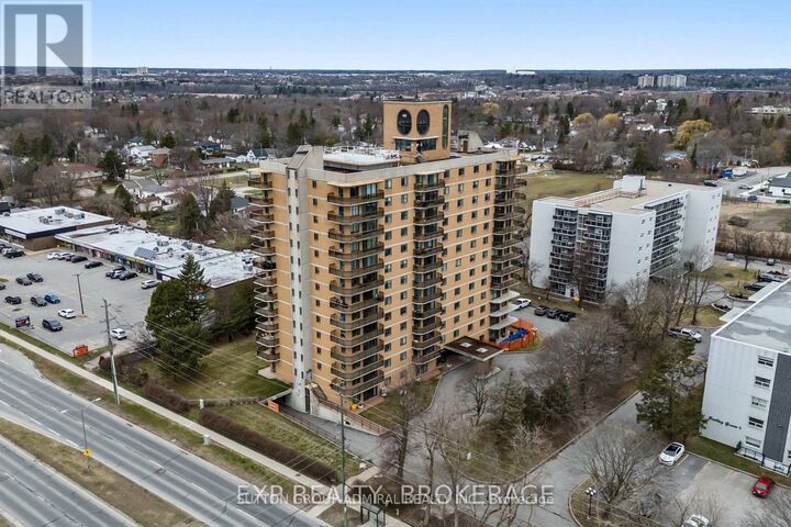 Property Photo: 257 Bath Road 101 ON K7M 7T3