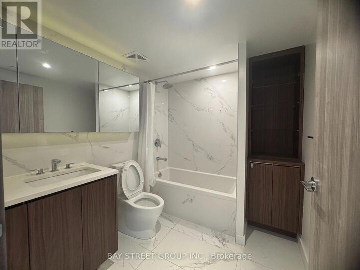 Property Photo: 27 McMahon Drive ON M2K 0J2