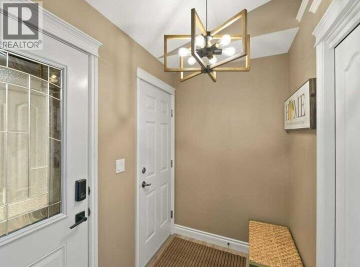 Property Photo:  20 Sunrise Court Southwest  AB T1B 4N5 
