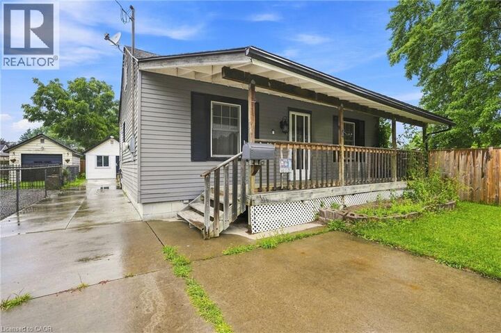 Property Photo:  4 Hilda Street  ON L2S 1Z8 